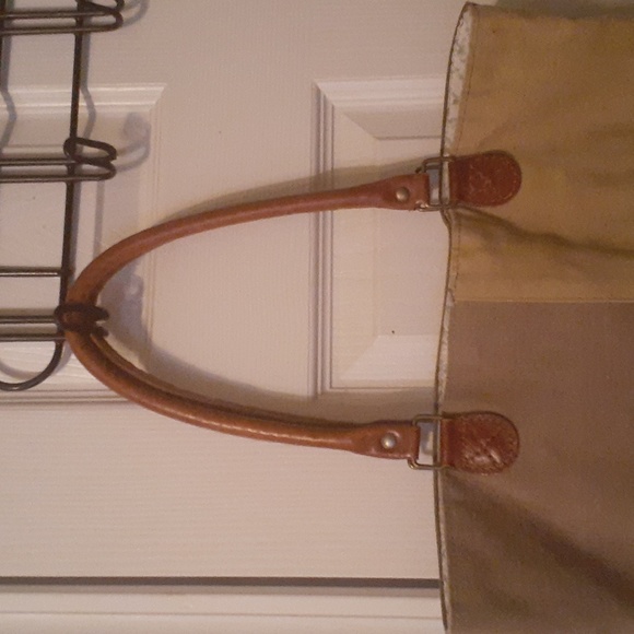 Mona B LARGE Discover Journey Explore Tote - Picture 5 of 10